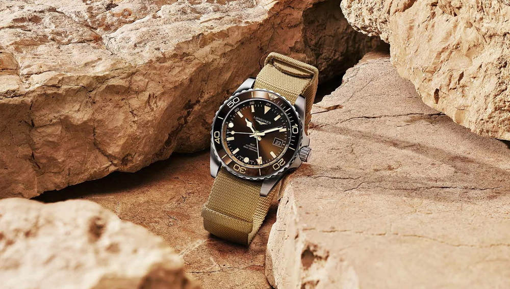 dong-ho-Longines-HydroConquest-GMT